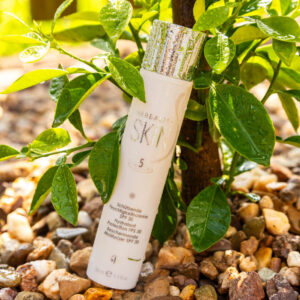 Schützende Feuchtigkeitscreme SPF 30