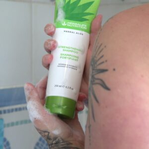 Herbal Aloe Kräftigendes Shampoo