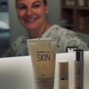 Beruhigendes Aloe-Reinigungsgel (150ml)/Glättendes Zitrus-Reinigungsgel (150ml), Belebender Toner (50ml) & Falten verringerndes Serum (50ml)